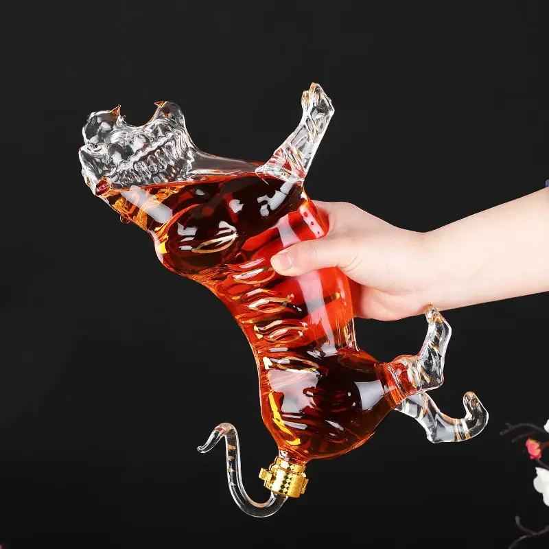 Handsome tiger shaped animal l - Wine Beer Liquor avis et prix