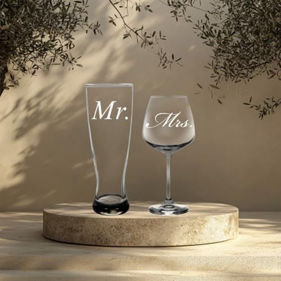 Mr. and Mrs. Wedding Couple Gl - Wine Beer Glass Set avis et prix